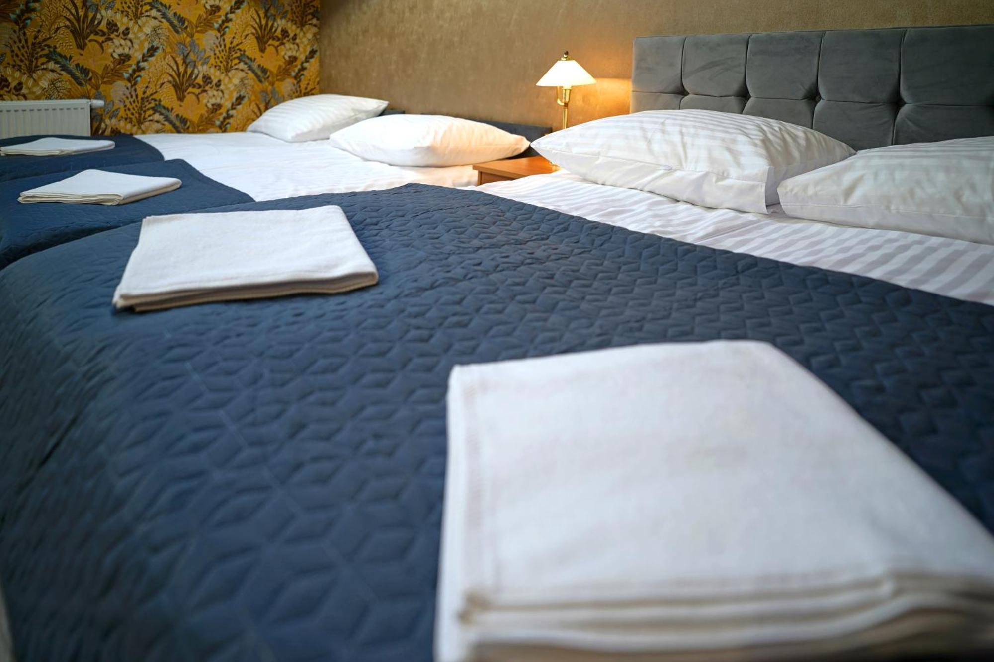 Apartments Alkantara Хшанов Екстериор снимка