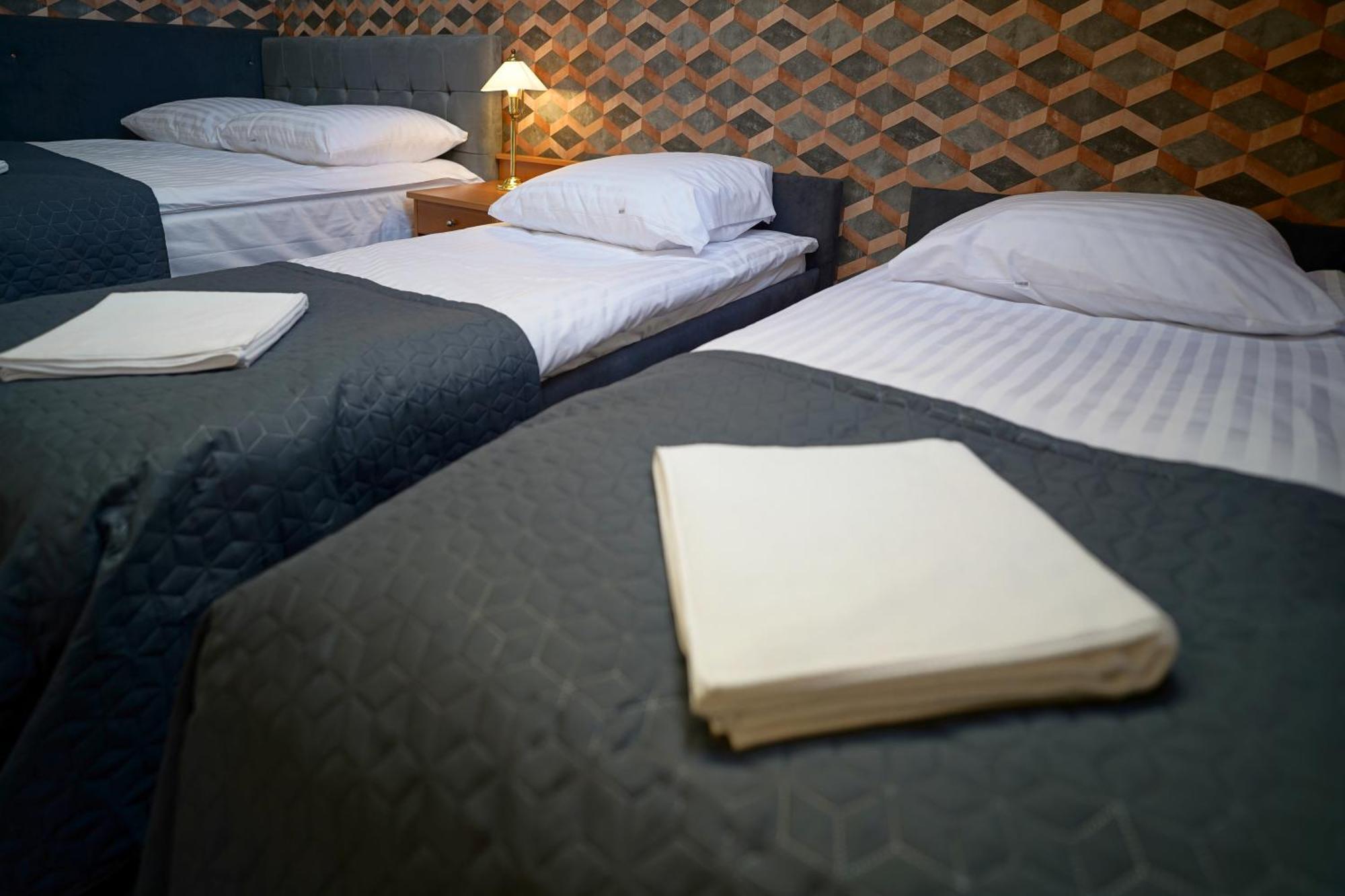 Apartments Alkantara Хшанов Екстериор снимка