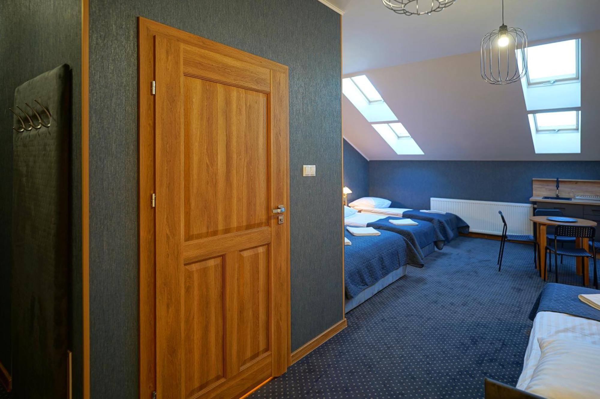 Apartments Alkantara Хшанов Екстериор снимка