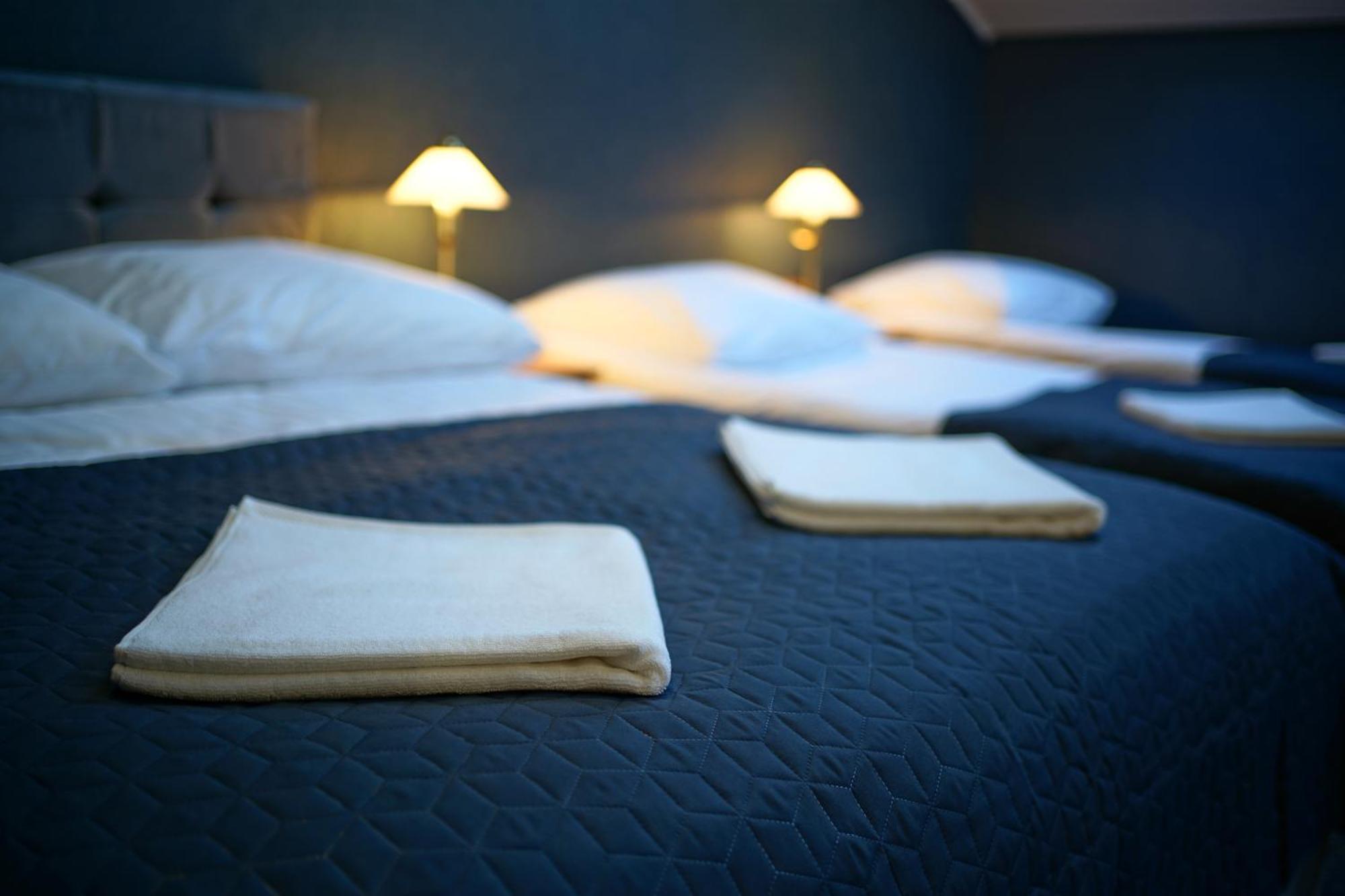 Apartments Alkantara Хшанов Екстериор снимка